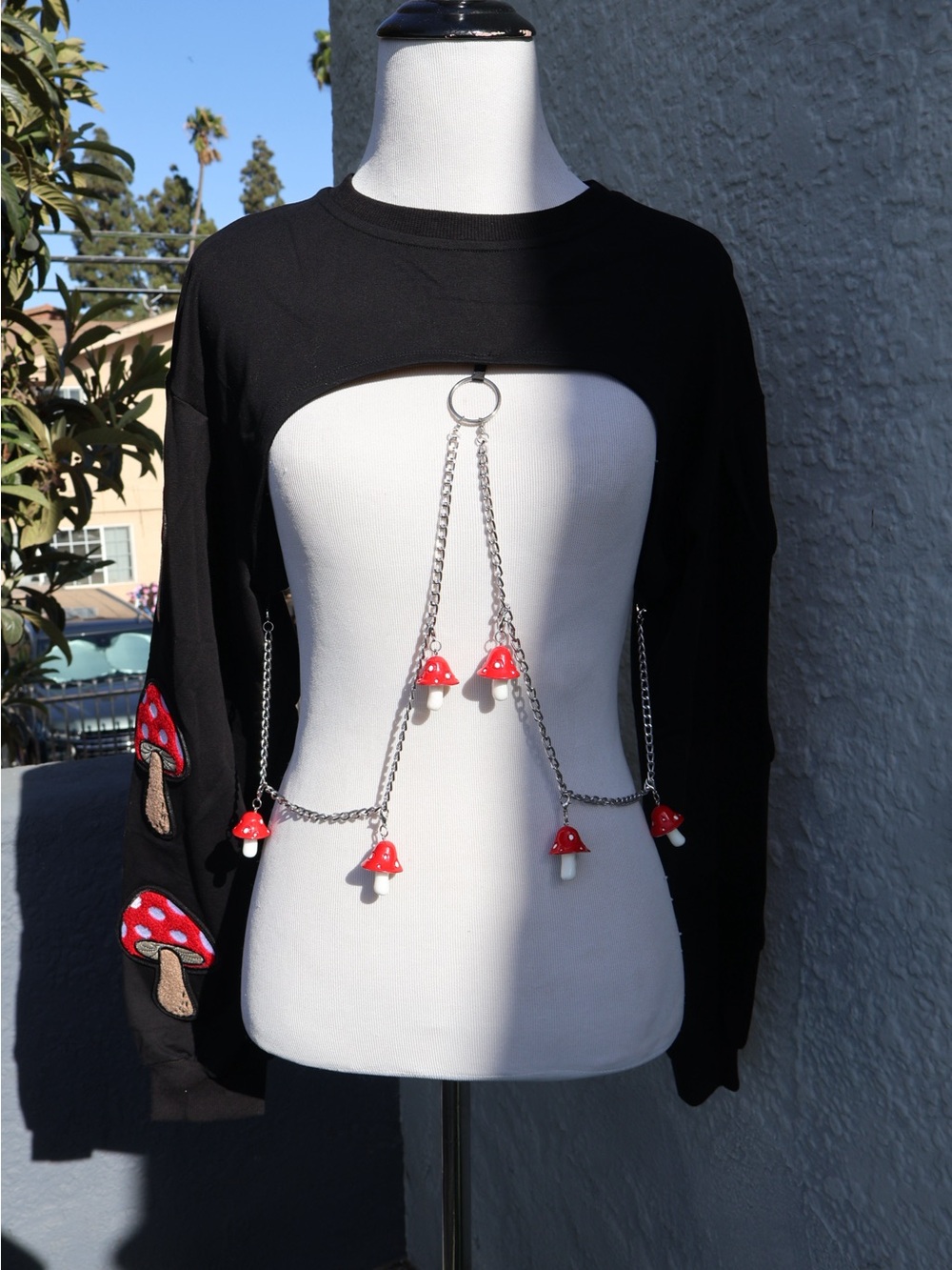 iheartraves Shroom Time Ultra Crop Top size small